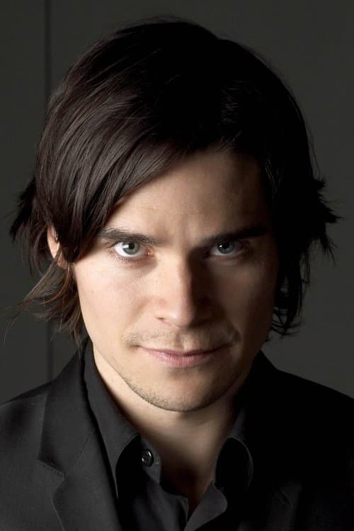 Hans Matheson photo