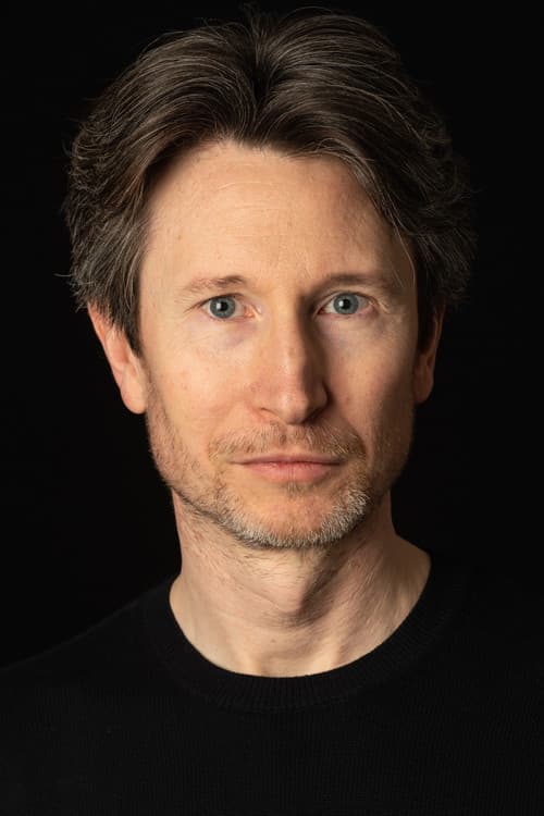 Jonathan Aris photo