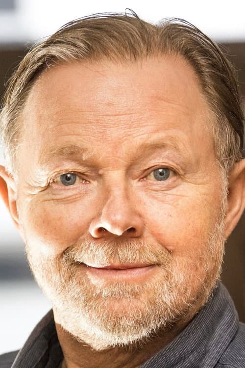 Jesper Asholt photo