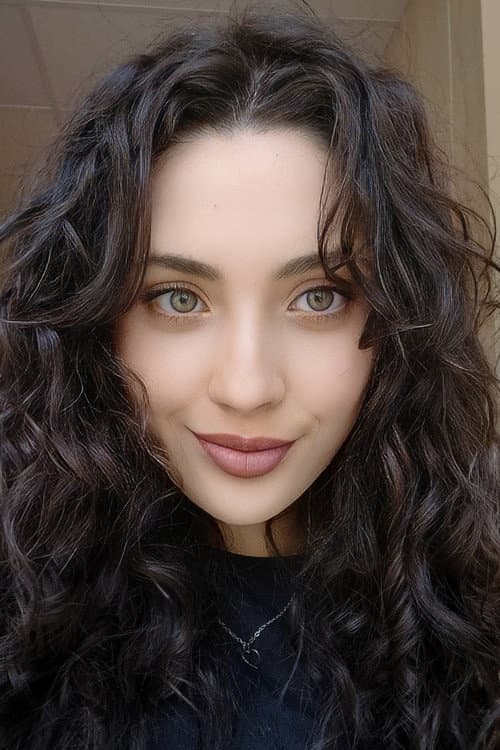 Mara Rosado photo