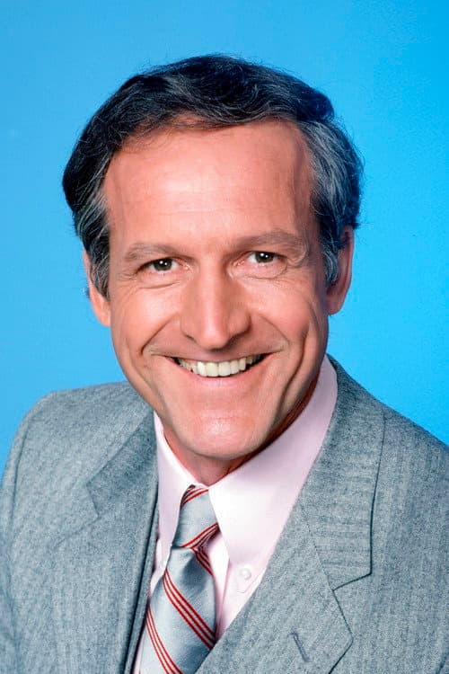 Daniel J. Travanti photo