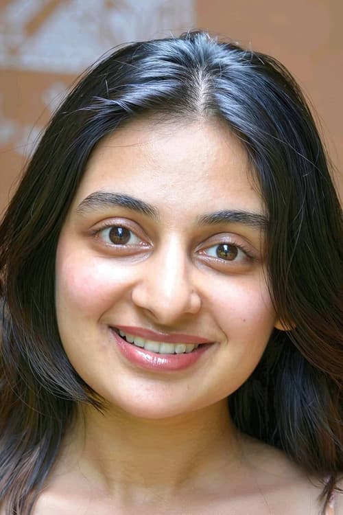 Esther Anil photo