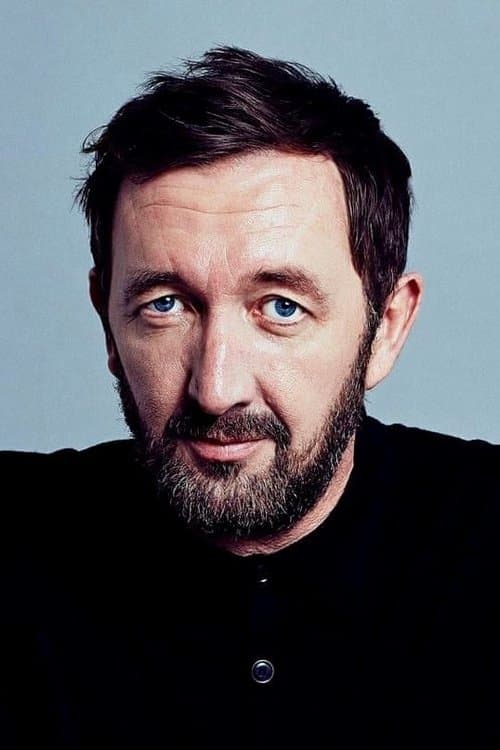 Ральф Інесон photo