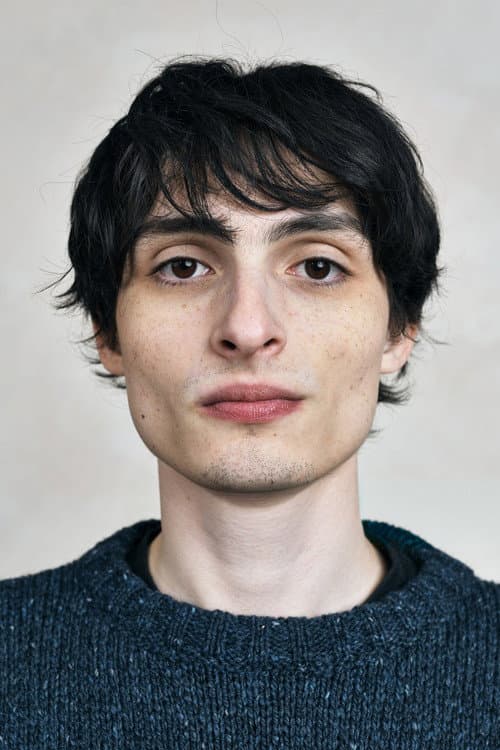 Фінн Вулфгард photo