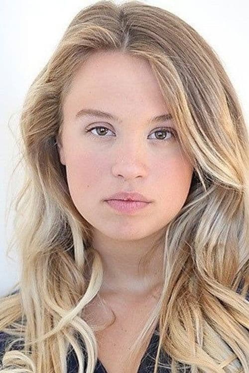 Evie Thompson photo