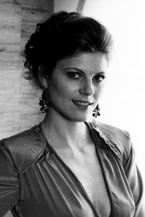 Robyn Douglass photo
