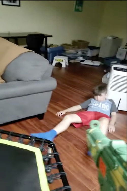 Постер Fake Guns (2021)