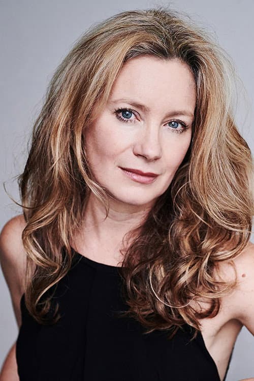 Amanda Douge photo