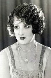 Estelle Taylor photo